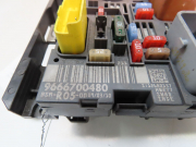 PLATINE FUSIBLE AV