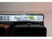 PLATINE FUSIBLE AV