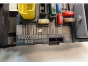 PLATINE FUSIBLE AV