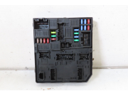 PLATINE FUSIBLE AV
