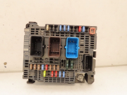 PLATINE FUSIBLE AV