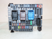 PLATINE FUSIBLE AV
