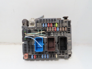 PLATINE FUSIBLE AV
