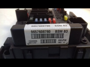 PLATINE FUSIBLE AV