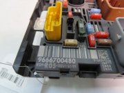 PLATINE FUSIBLE AV